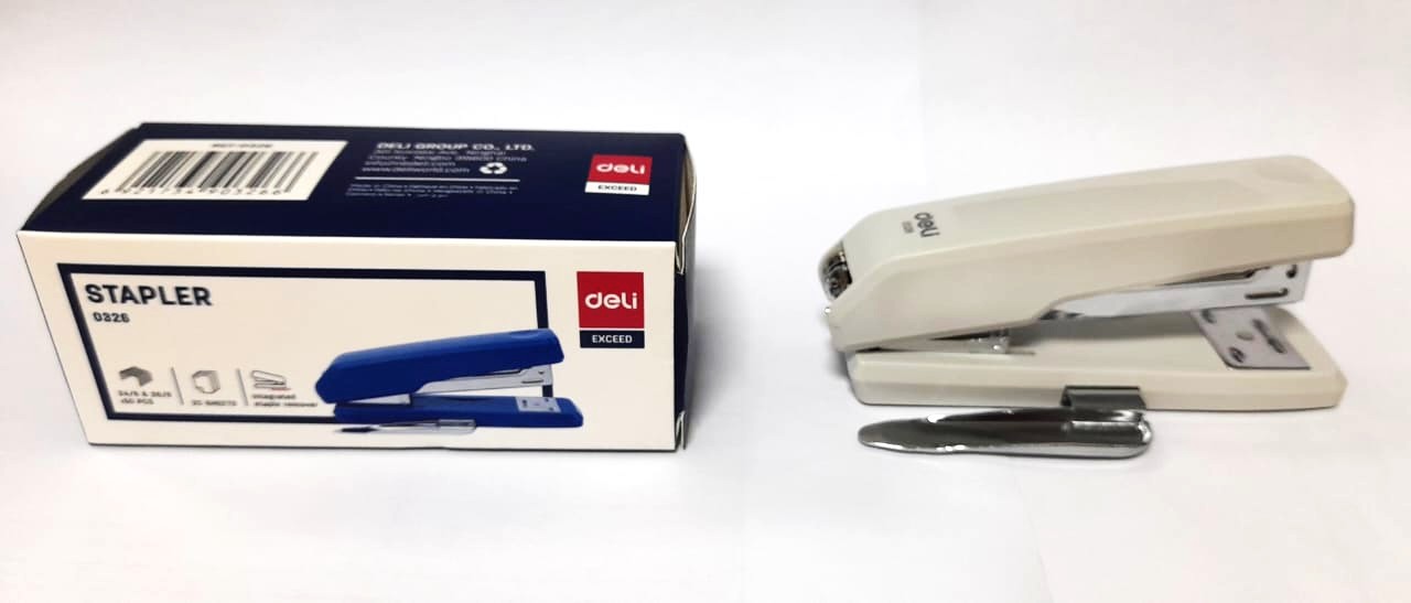 DELI E0326 STAPLER, with Integrated Side StapleRemover